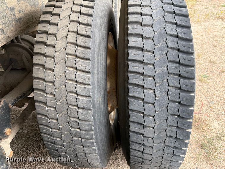 image for item FM7692 1998 Flow Boy end dump pup trailer