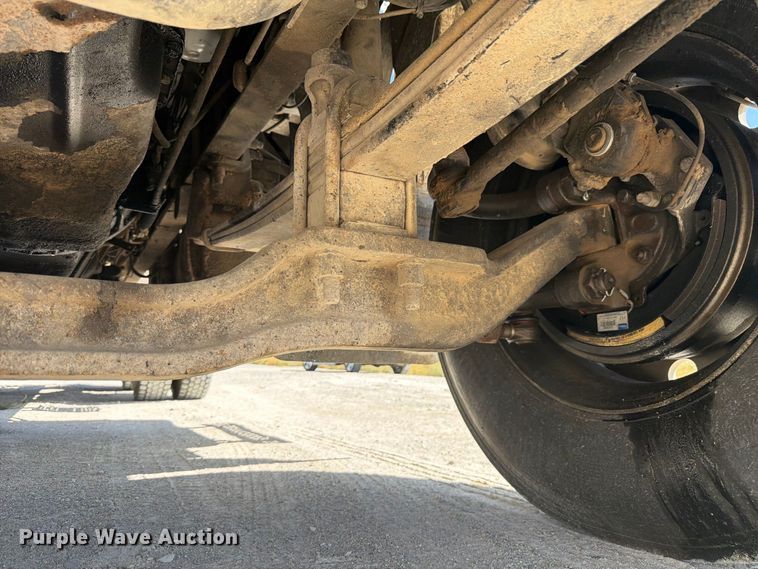 image for item FM7693 2000 Mack CH semi truck