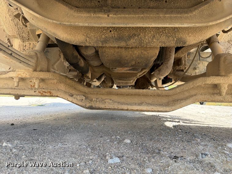 image for item FM7694 1990 International 4600 utility / service truck