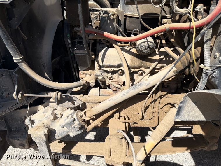 image for item FM7694 1990 International 4600 utility / service truck