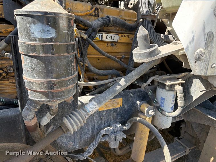 image for item FM7695 2000 Kenworth T800 dump truck