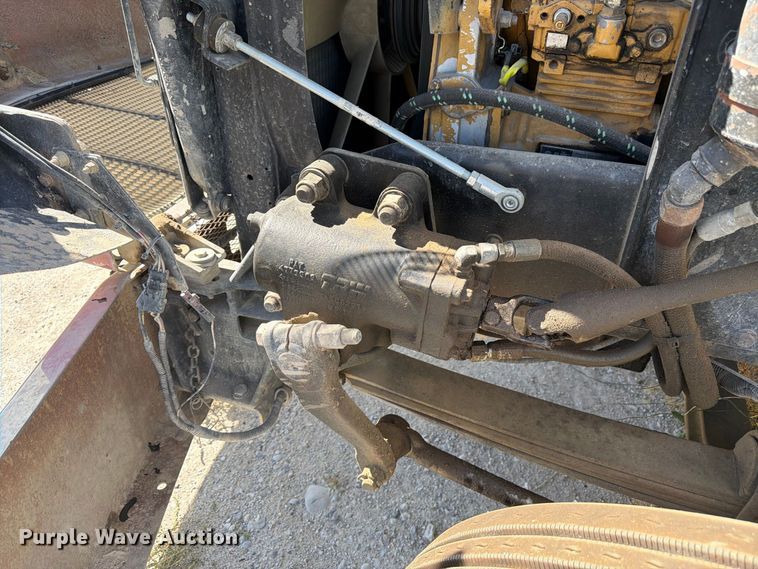 image for item FM7695 2000 Kenworth T800 dump truck