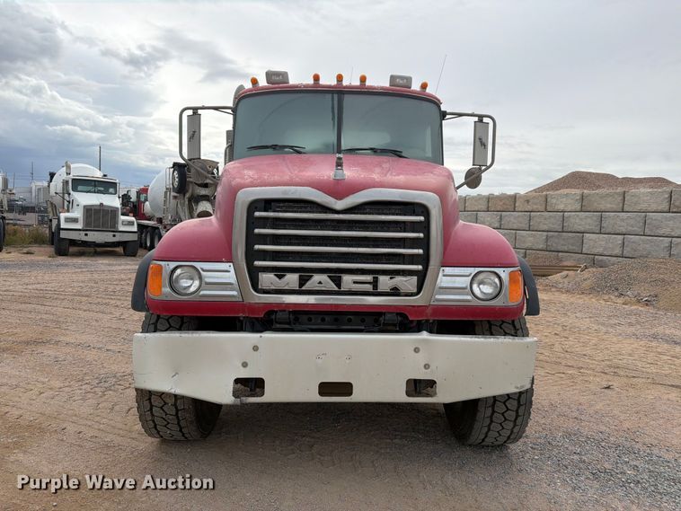 image for item FM7697 2004 Mack CV ready mix truck
