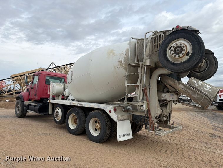 image for item FM7697 2004 Mack CV ready mix truck