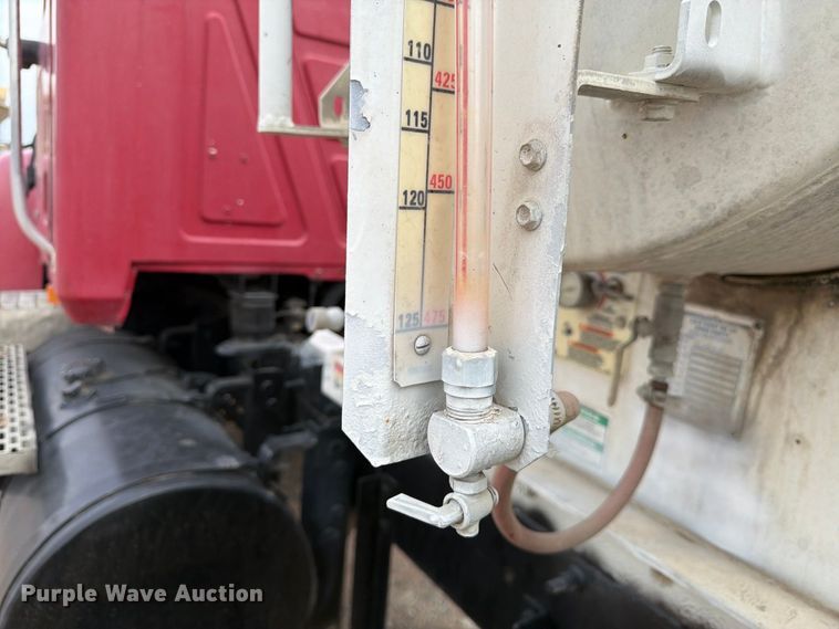 image for item FM7697 2004 Mack CV ready mix truck