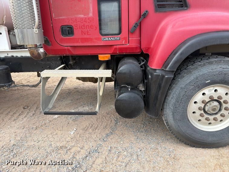 image for item FM7697 2004 Mack CV ready mix truck