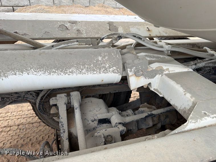 image for item FM7697 2004 Mack CV ready mix truck