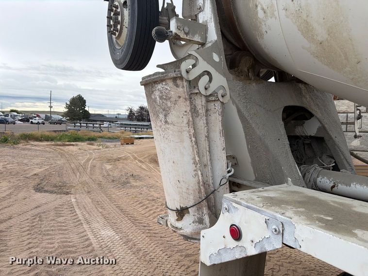 image for item FM7697 2004 Mack CV ready mix truck