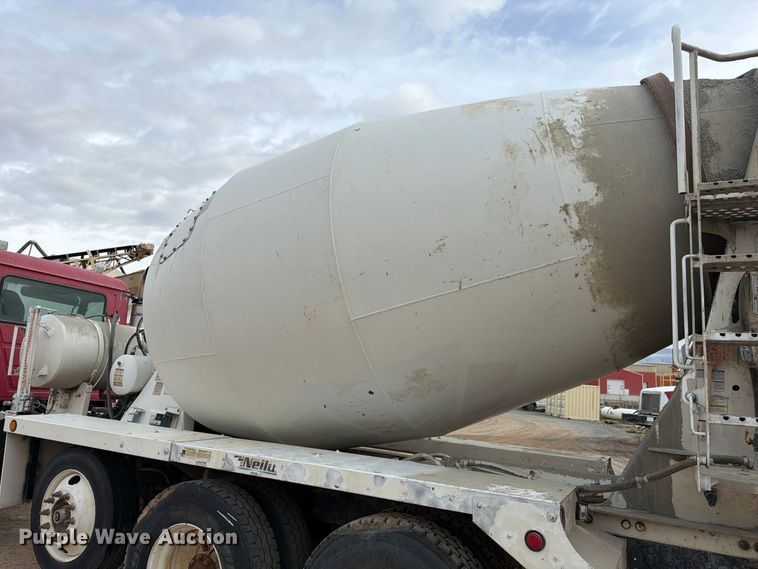 image for item FM7697 2004 Mack CV ready mix truck
