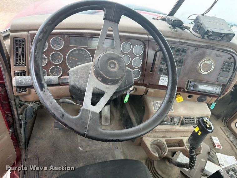 image for item FM7697 2004 Mack CV ready mix truck