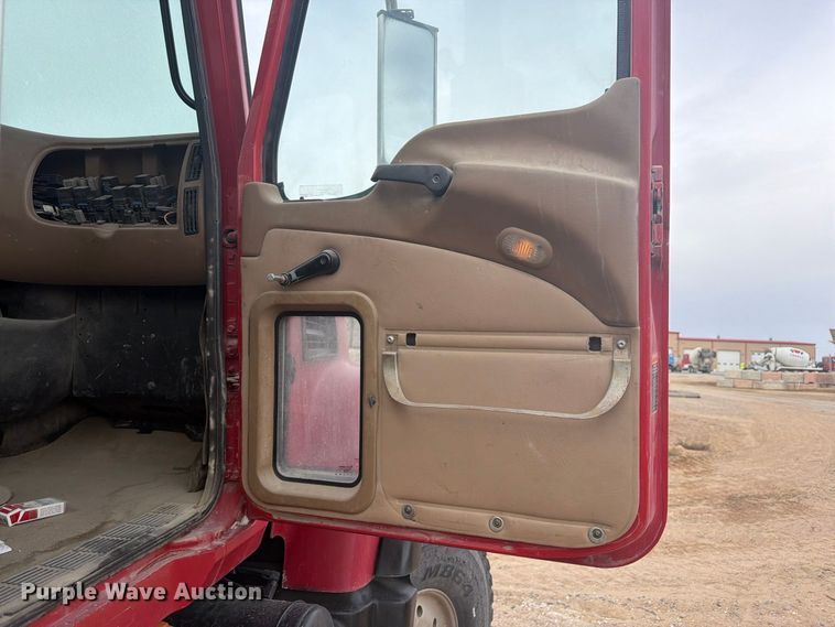 image for item FM7697 2004 Mack CV ready mix truck