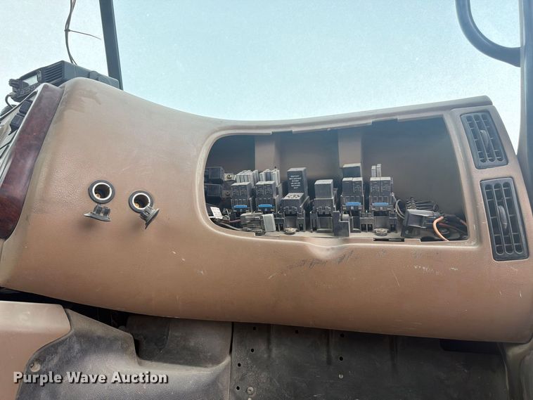 image for item FM7697 2004 Mack CV ready mix truck