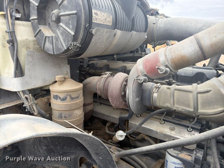 image for item FM7697 2004 Mack CV ready mix truck