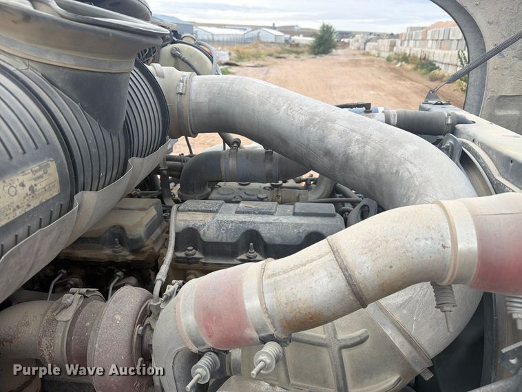 image for item FM7697 2004 Mack CV ready mix truck