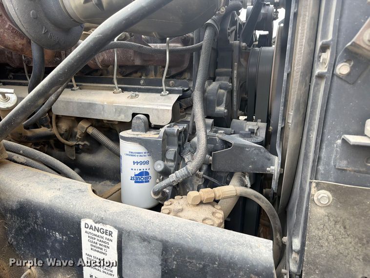 image for item FM7697 2004 Mack CV ready mix truck