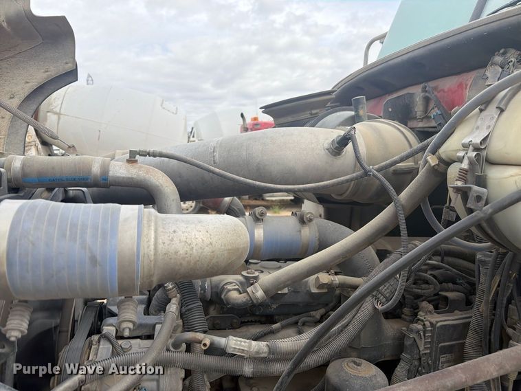 image for item FM7697 2004 Mack CV ready mix truck