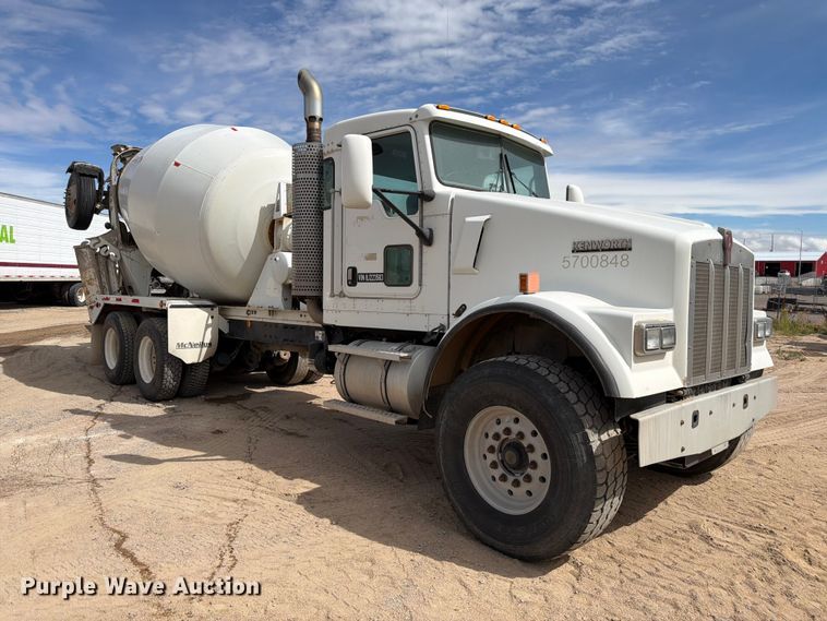 image for item FM7698 2008 Kenworth W9 Series ready mix truck