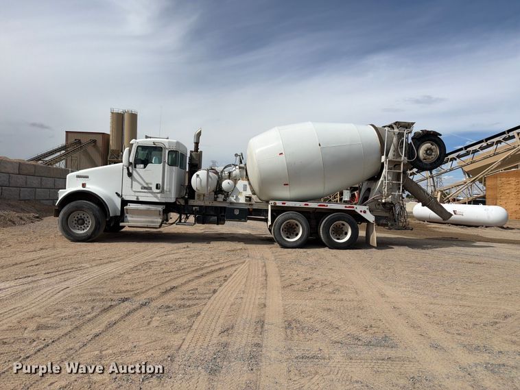 image for item FM7698 2008 Kenworth W9 Series ready mix truck