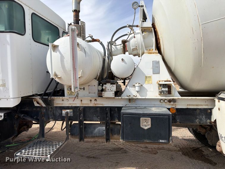 image for item FM7698 2008 Kenworth W9 Series ready mix truck