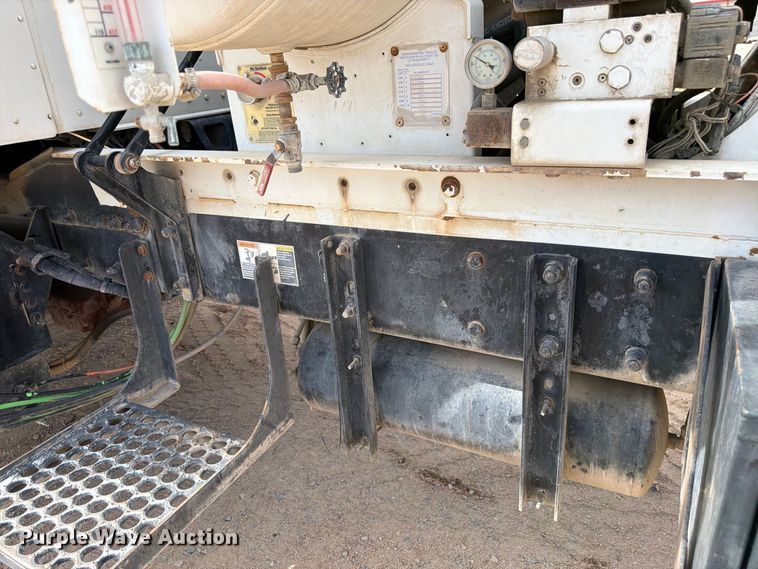 image for item FM7698 2008 Kenworth W9 Series ready mix truck