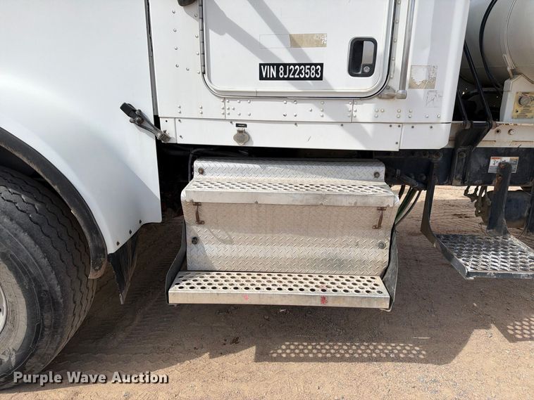 image for item FM7698 2008 Kenworth W9 Series ready mix truck