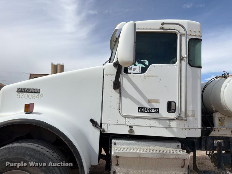 image for item FM7698 2008 Kenworth W9 Series ready mix truck