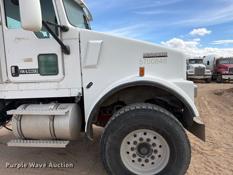 image for item FM7698 2008 Kenworth W9 Series ready mix truck