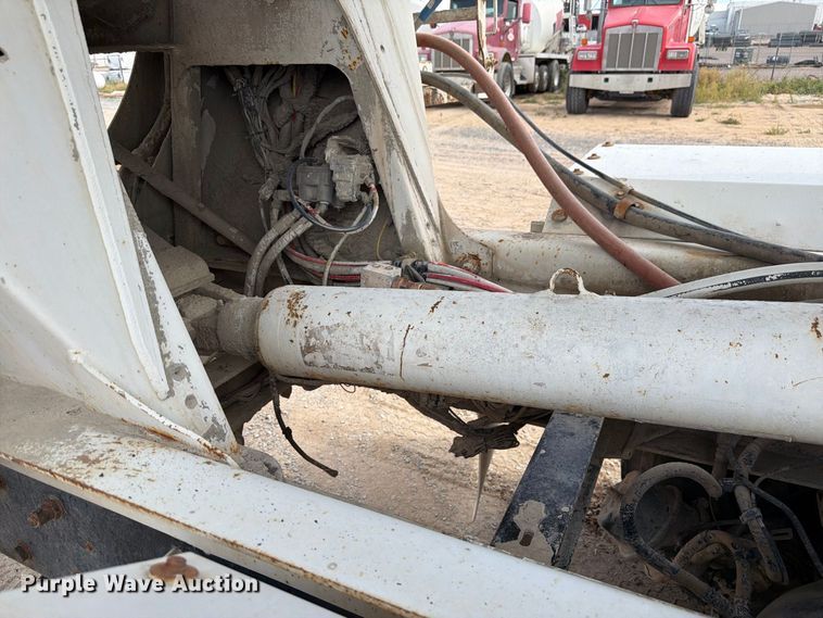 image for item FM7698 2008 Kenworth W9 Series ready mix truck