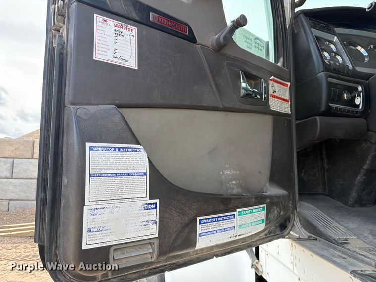 image for item FM7698 2008 Kenworth W9 Series ready mix truck