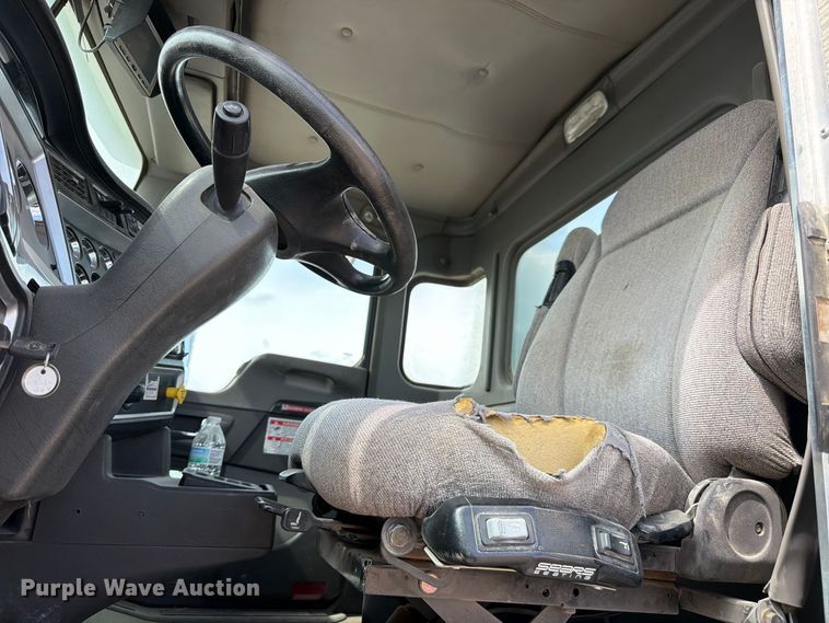 image for item FM7698 2008 Kenworth W9 Series ready mix truck
