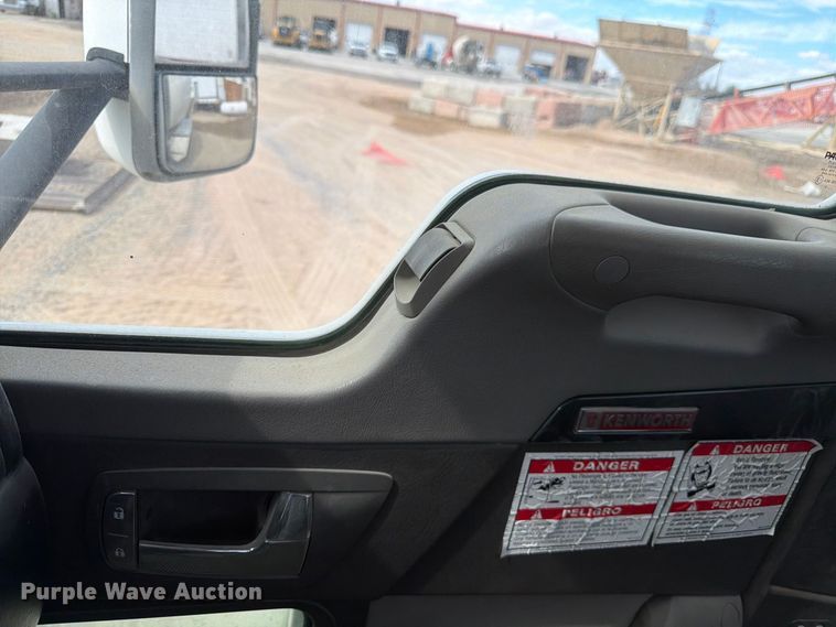 image for item FM7698 2008 Kenworth W9 Series ready mix truck