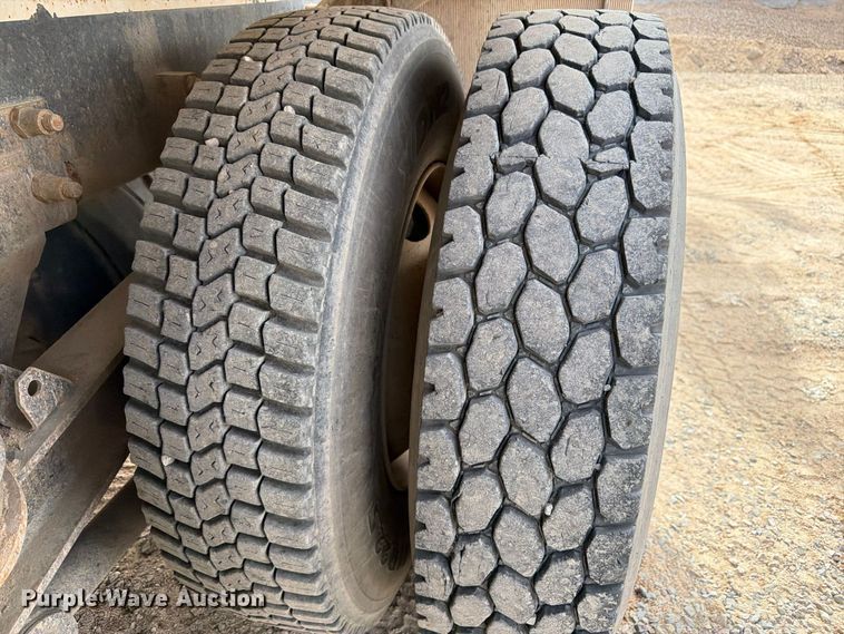 image for item FM7698 2008 Kenworth W9 Series ready mix truck