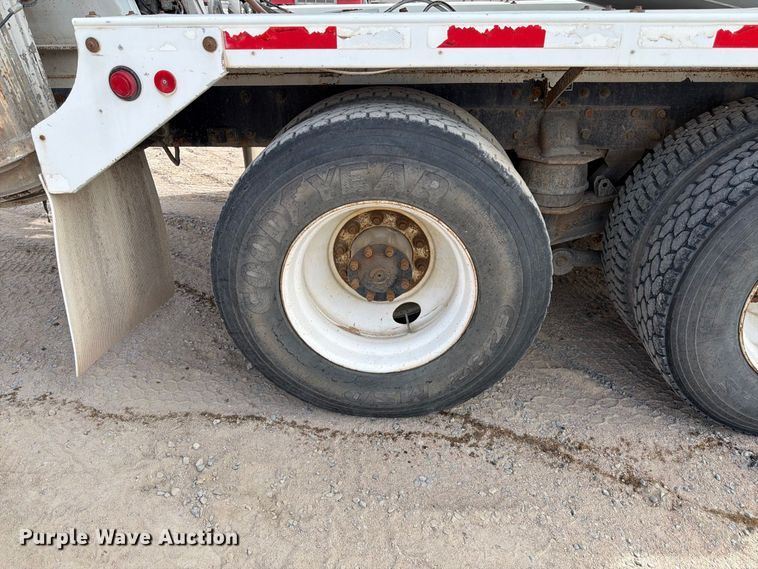 image for item FM7698 2008 Kenworth W9 Series ready mix truck