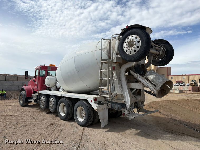 image for item FM7699 2003 Kenworth W900 ready mix truck
