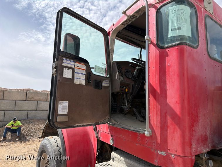 image for item FM7699 2003 Kenworth W900 ready mix truck