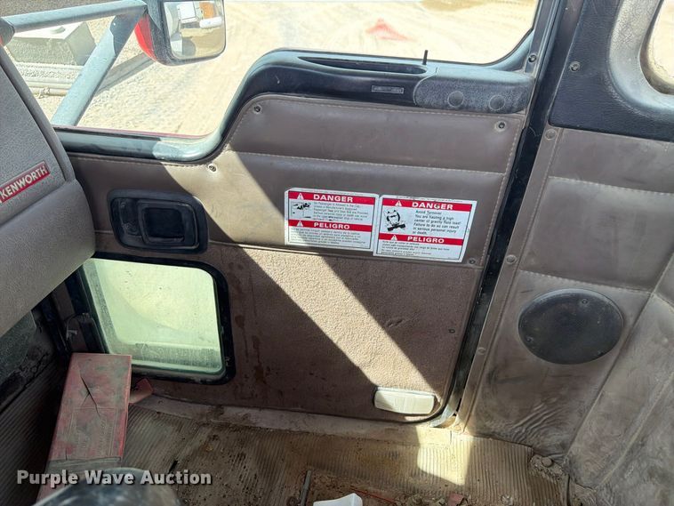 image for item FM7699 2003 Kenworth W900 ready mix truck
