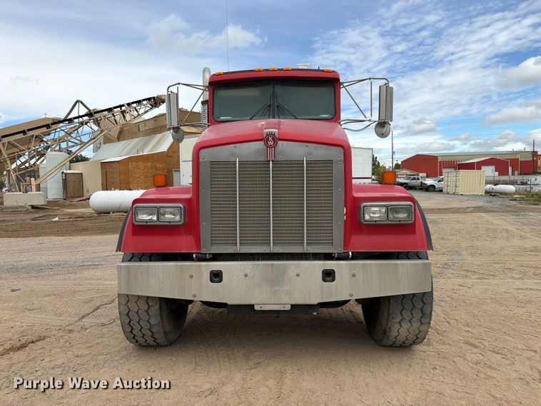 image for item FM7700 2016 Kenworth W9 Series ready mix truck