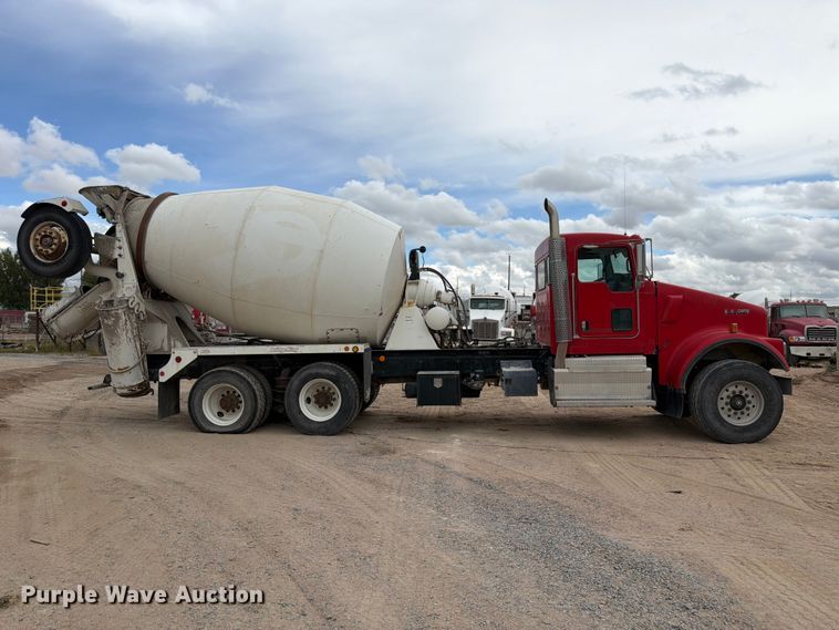 image for item FM7700 2016 Kenworth W9 Series ready mix truck
