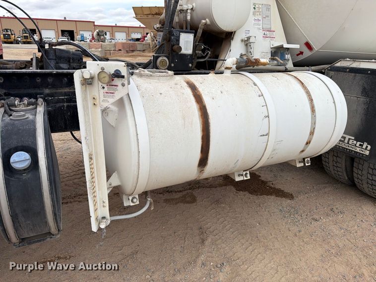image for item FM7700 2016 Kenworth W9 Series ready mix truck
