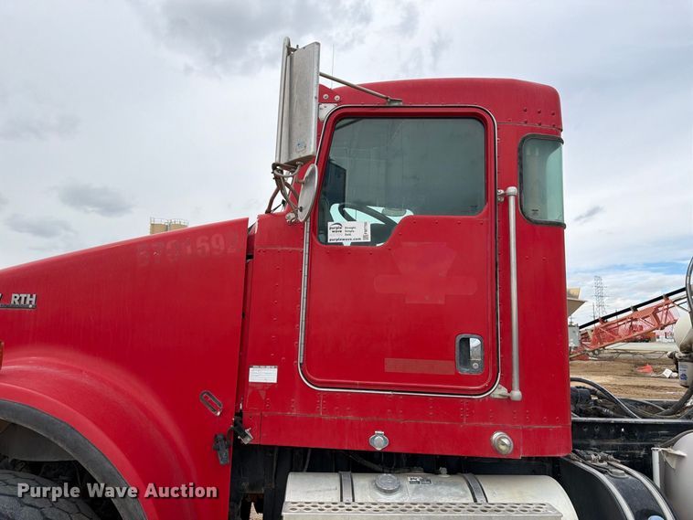 image for item FM7700 2016 Kenworth W9 Series ready mix truck