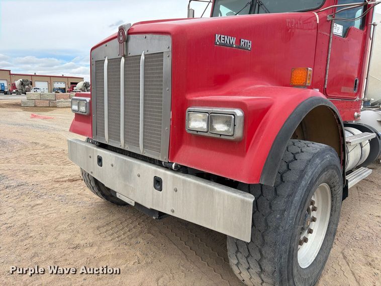 image for item FM7700 2016 Kenworth W9 Series ready mix truck
