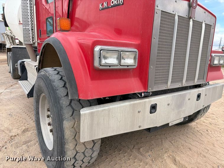 image for item FM7700 2016 Kenworth W9 Series ready mix truck