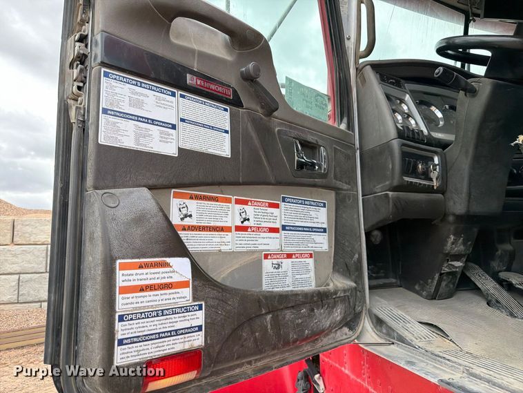 image for item FM7700 2016 Kenworth W9 Series ready mix truck