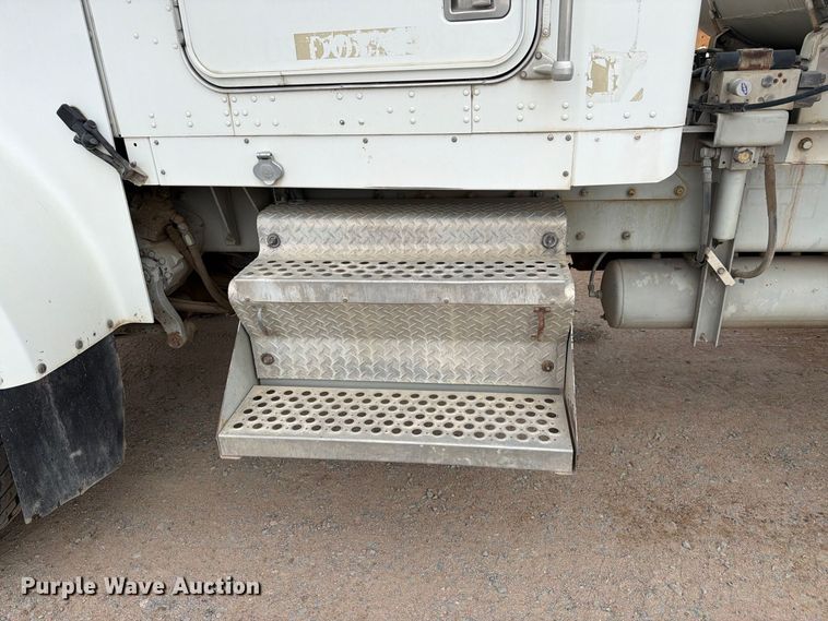 image for item FM7702 1998 Kenworth W900 ready mix truck