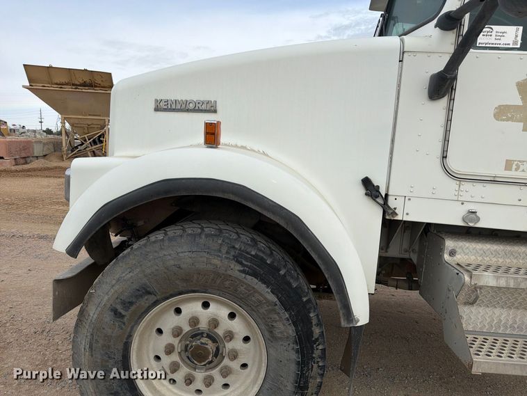image for item FM7702 1998 Kenworth W900 ready mix truck