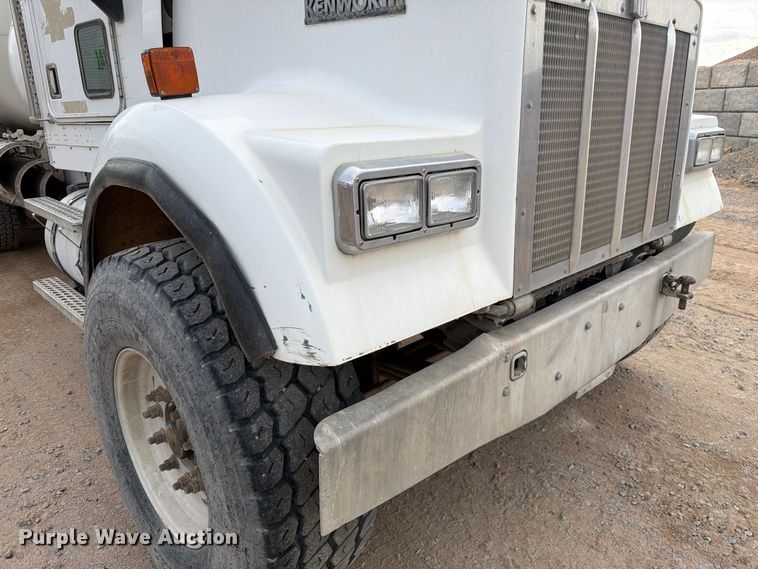 image for item FM7702 1998 Kenworth W900 ready mix truck