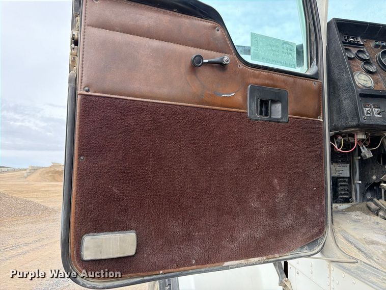 image for item FM7702 1998 Kenworth W900 ready mix truck
