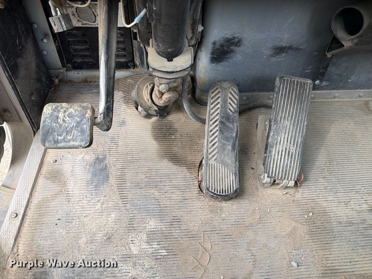 image for item FM7702 1998 Kenworth W900 ready mix truck