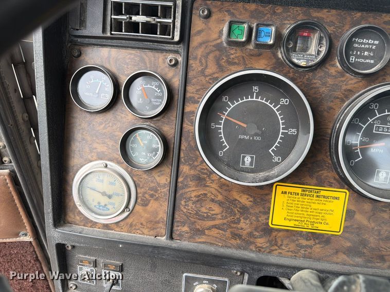 image for item FM7702 1998 Kenworth W900 ready mix truck
