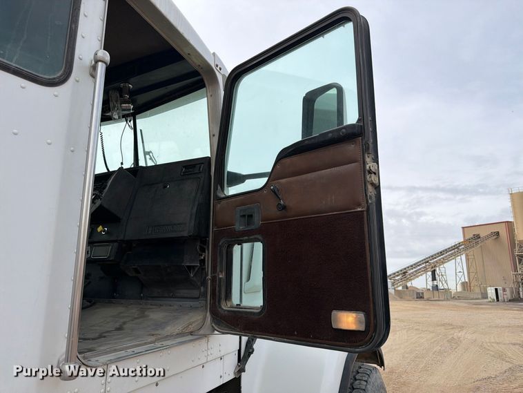 image for item FM7702 1998 Kenworth W900 ready mix truck